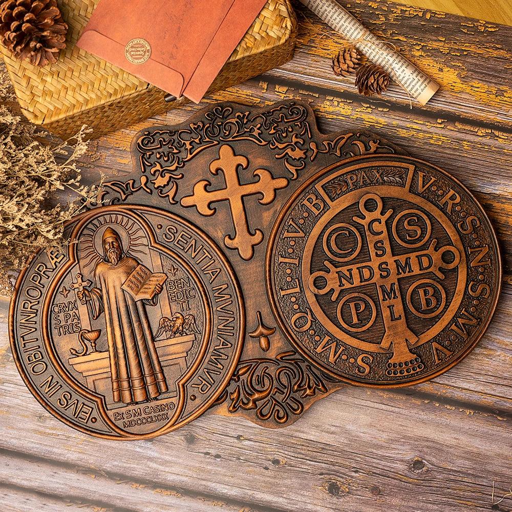 Medalha de Exorcismo de São Bento em Madeira