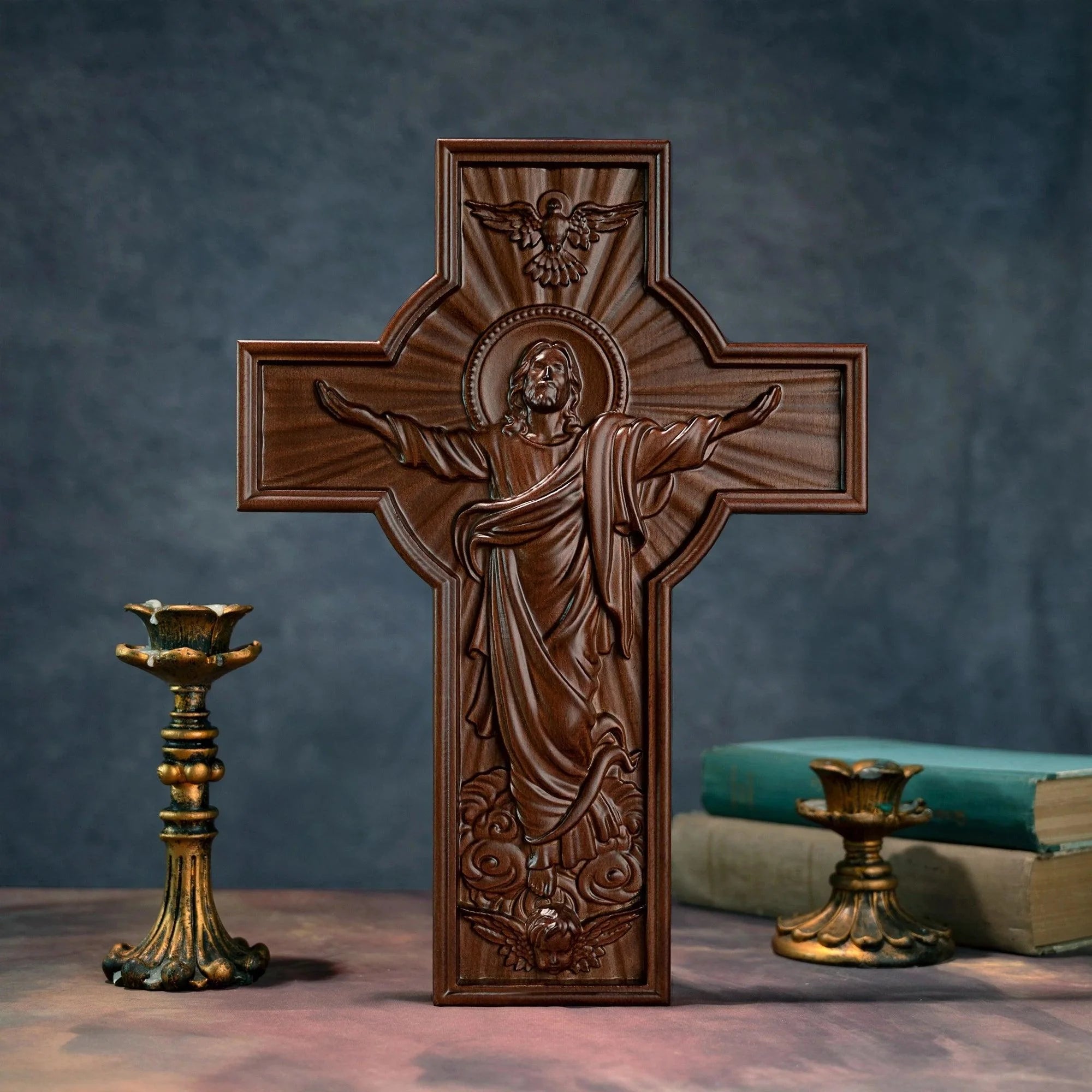 Escultura Ascensão de Jesus em Madeira
