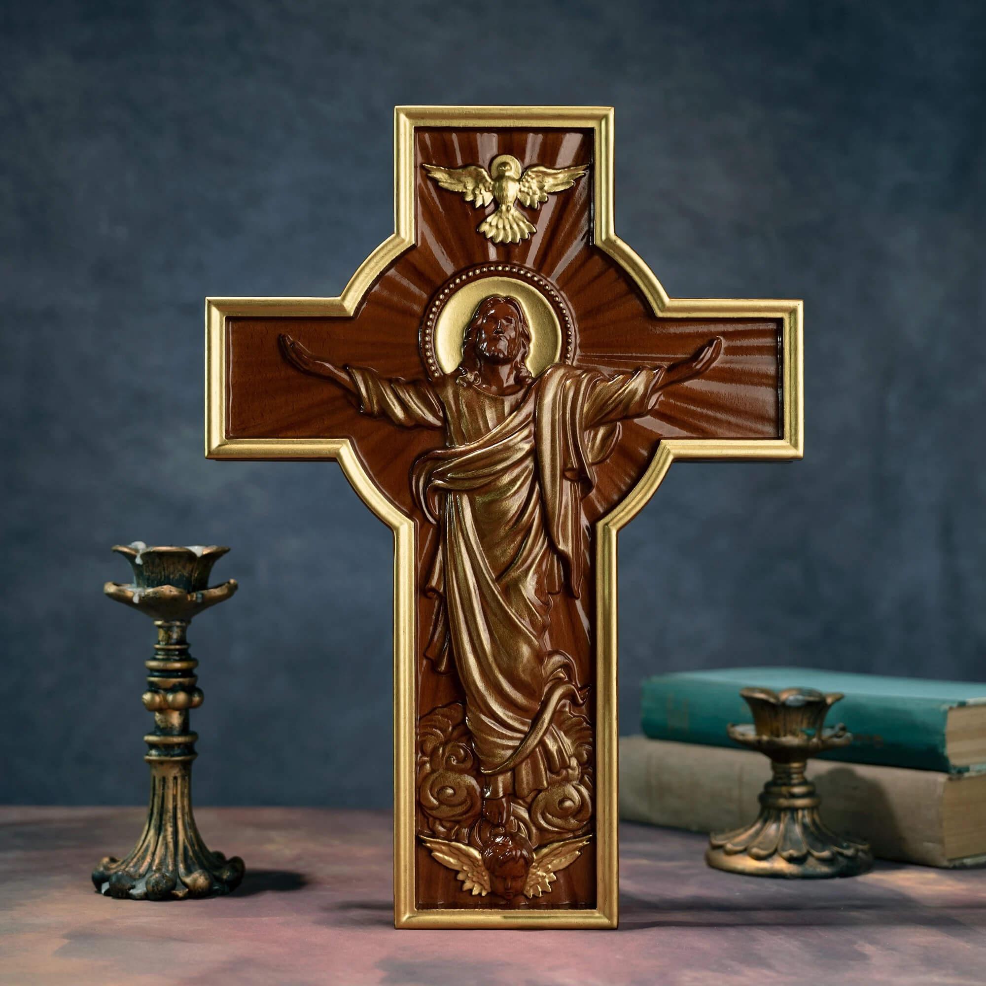 Escultura Ascensão de Jesus em Madeira